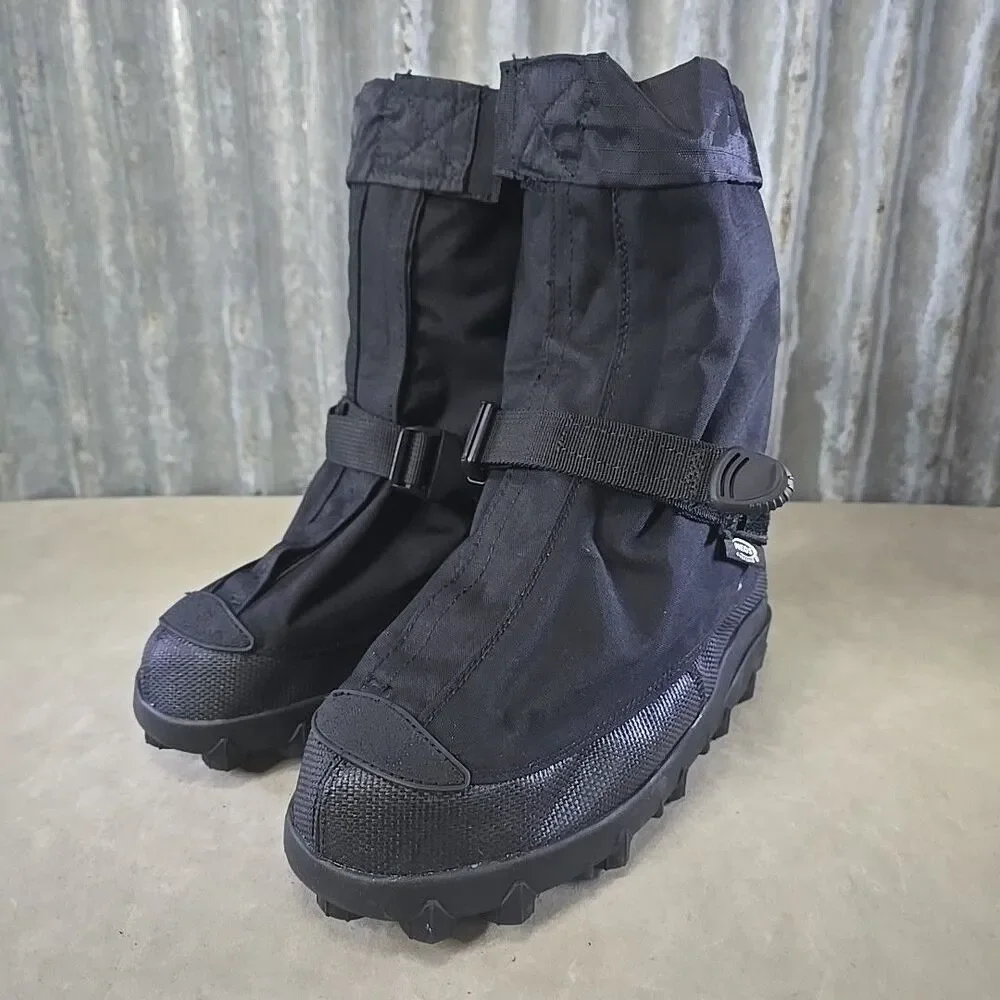 Neos Voyager Glacier Trek Cleats Overshoes Black Waterproof Sz M (US7.5-9)
